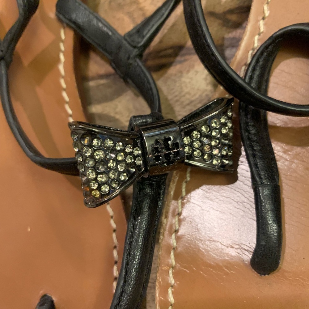 Tory Burch Bryan Pave Bow Flat Thong Sandal Size 7M - Picture 2 of 7